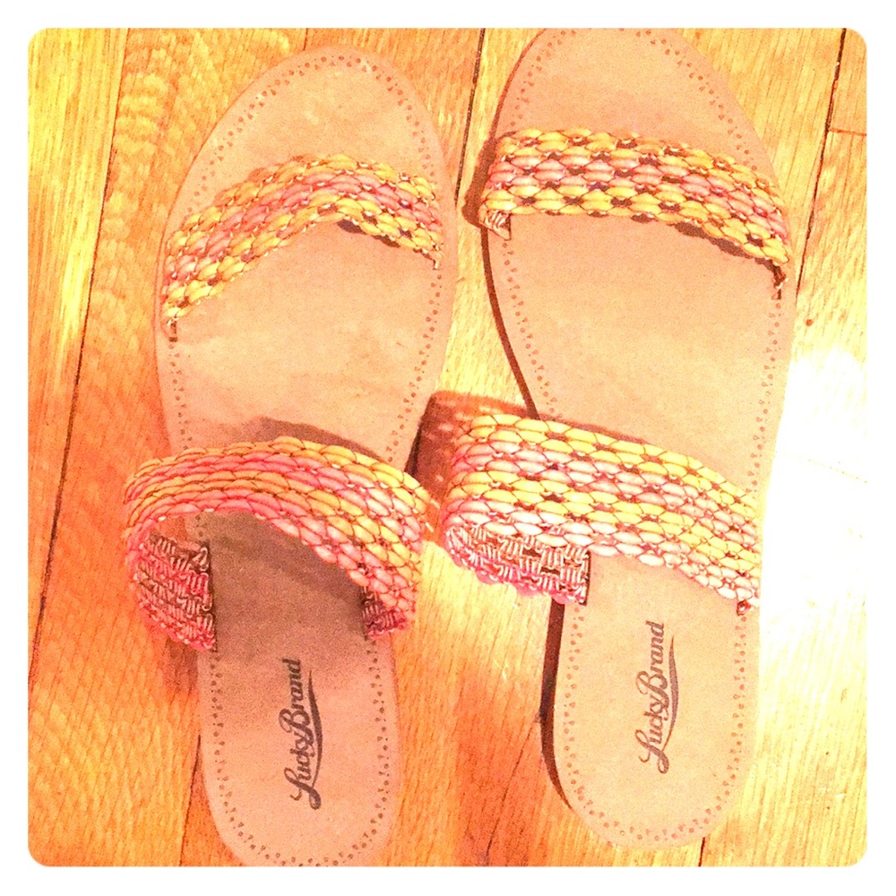 Never worn lucky brand sandals size 10